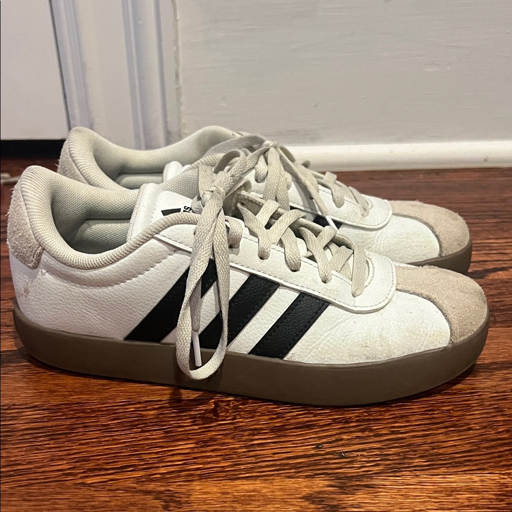 Kids Adidas VL Court 3.0 Sneakers Size 4 Kids